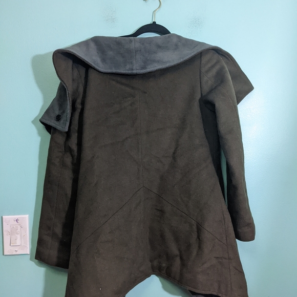 Green and Gray Diagonal Zip Fall Jacket Size Medium - Picture 5 of 5